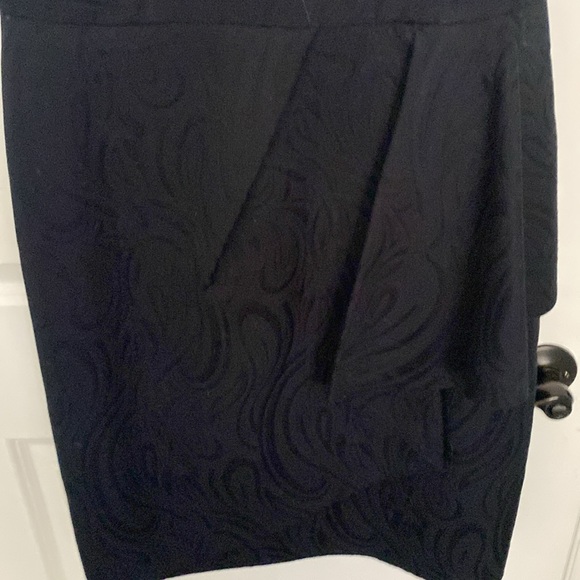 Michael Kors black shift dress with peplum. - Picture 3 of 6